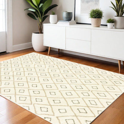 4' X 6' Sand Ash Grey And Ivory Geometric Power Loom Stain Resistant Area Rug
