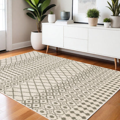4' X 6' Ivory And Grey Geometric Power Loom Stain Resistant Area Rug