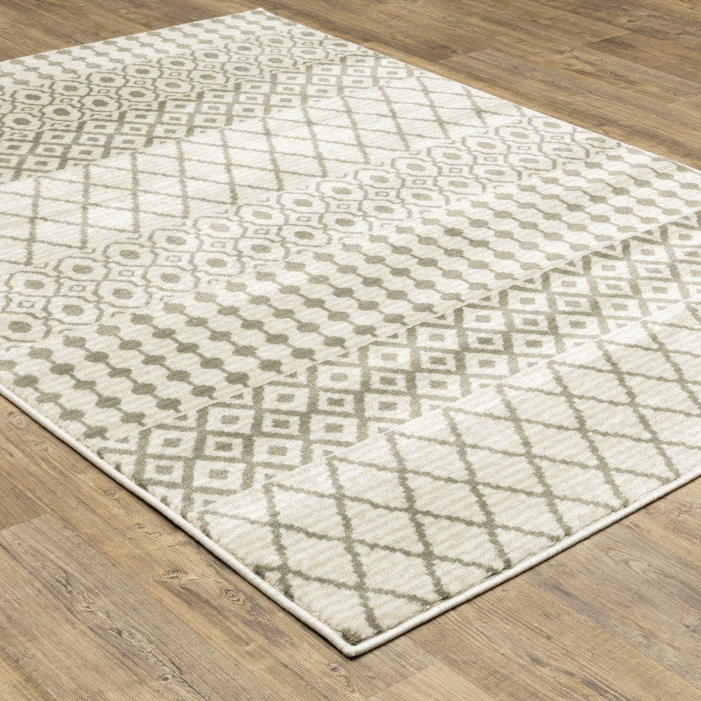 4' X 6' Ivory And Grey Geometric Power Loom Stain Resistant Area Rug