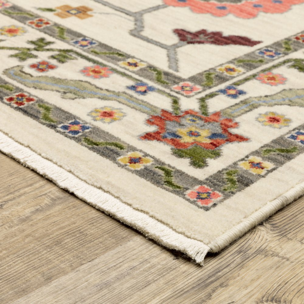 2' X 3' Ivory Green And Red Oriental Area Rug With Fringe