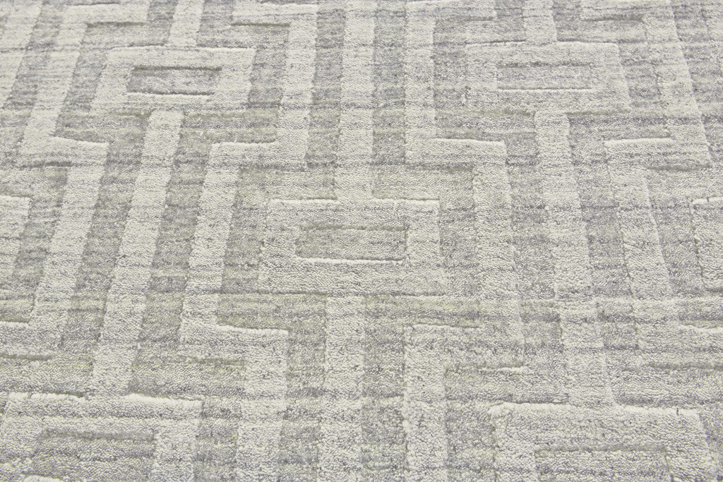 5' X 8' Gray And Silver Geometric Hand Woven Area Rug