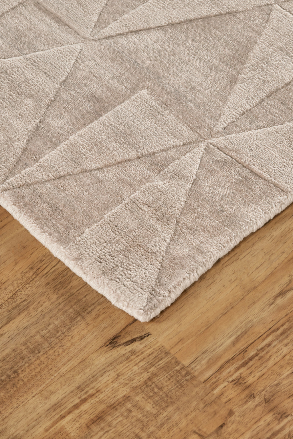 5' X 8' Taupe Geometric Hand Woven Area Rug