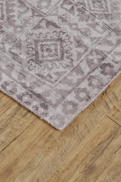 5' X 8' Gray Abstract Hand Woven Area Rug