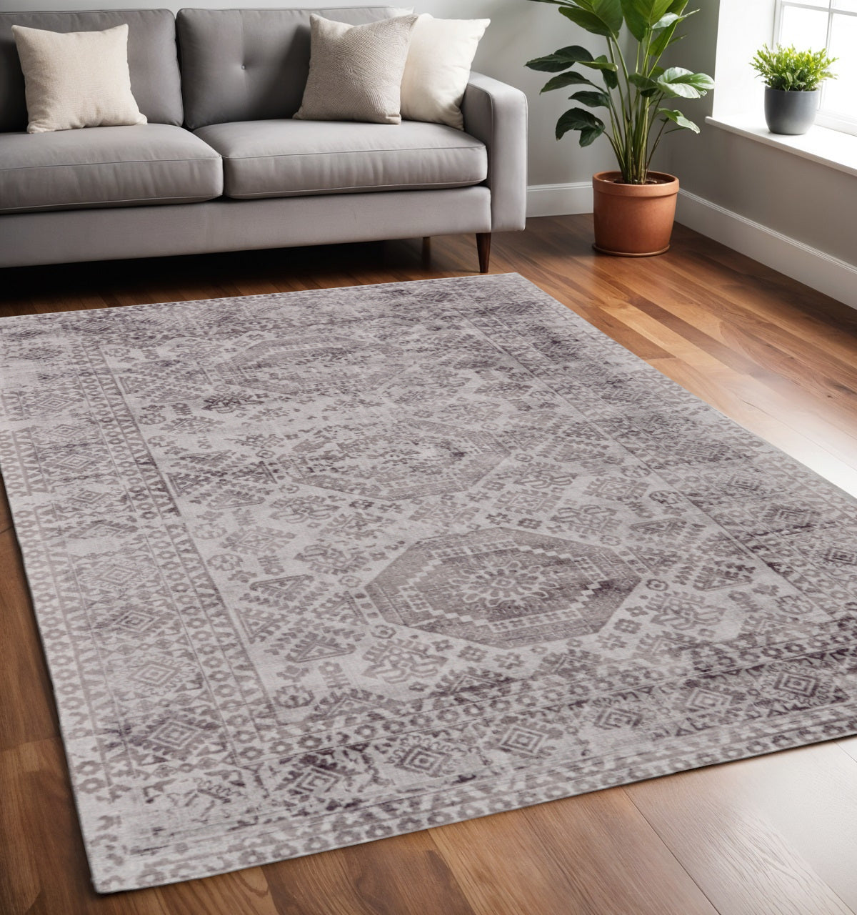 5' X 8' Gray Abstract Hand Woven Area Rug