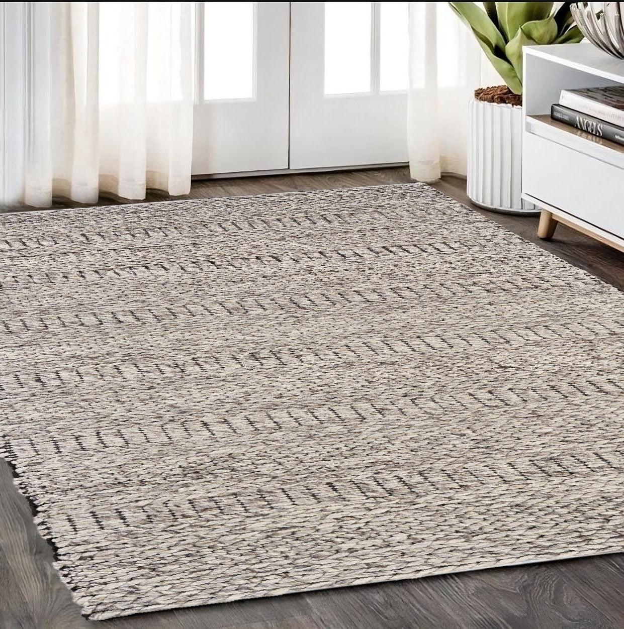 2' X 3' Gray and Ivory Wool Hand Woven Area Rug