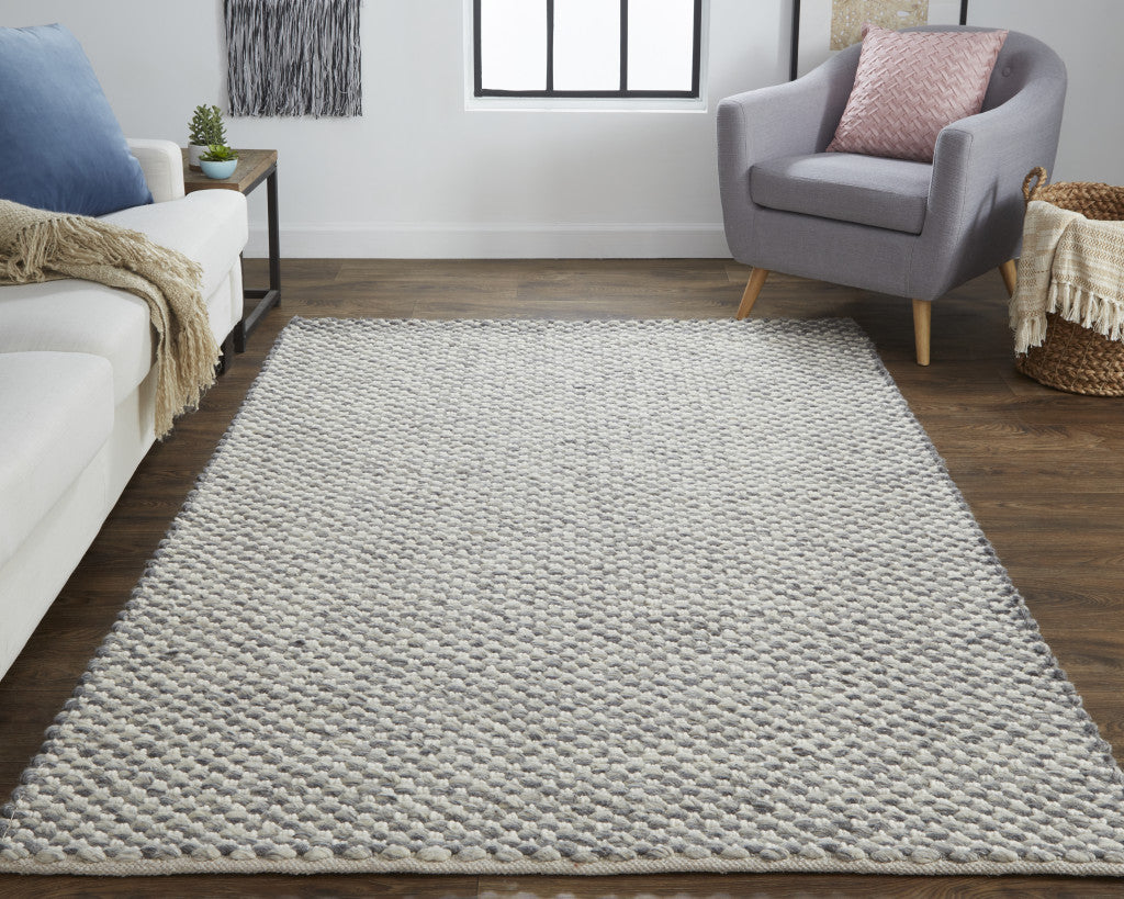 4' x 6' Gray and Ivory Wool Floral Hand Woven Area Rug