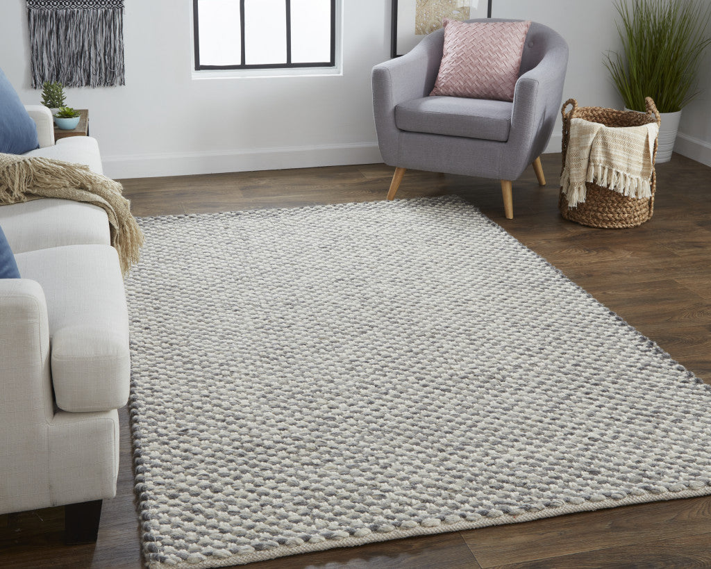 4' x 6' Gray and Ivory Wool Floral Hand Woven Area Rug