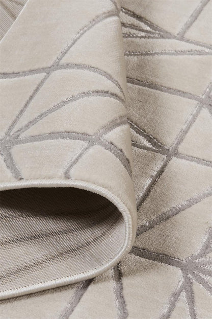 9' X 12' White Silver And Gray Geometric Area Rug