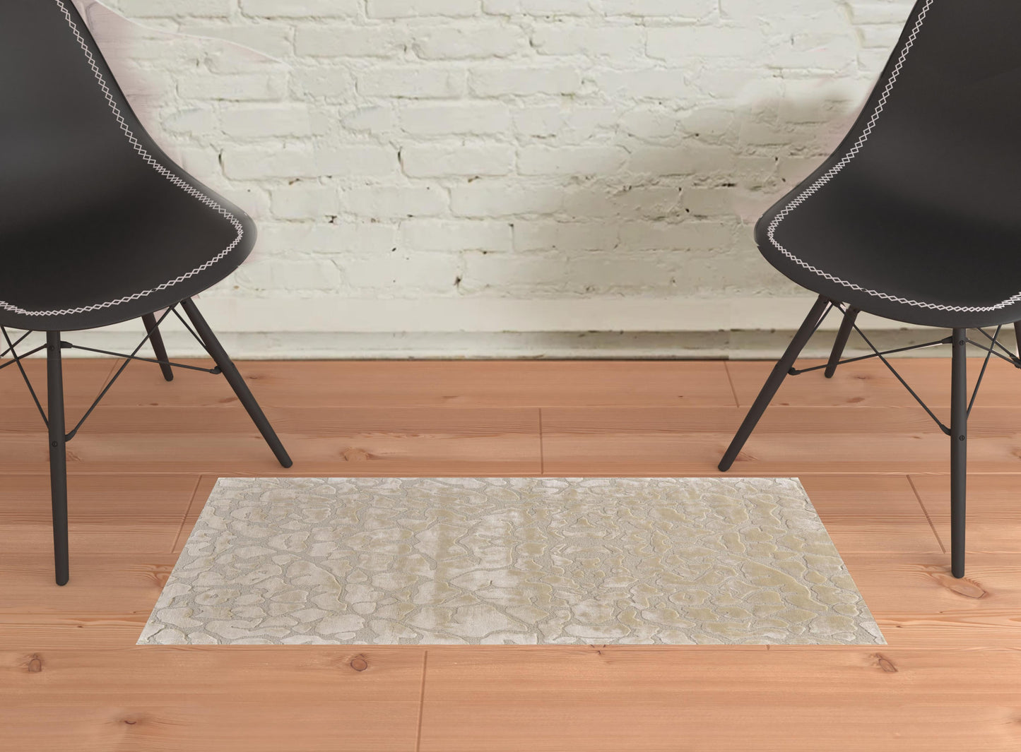 2' X 3' Gray And Silver Abstract Tufted Handmade Area Rug
