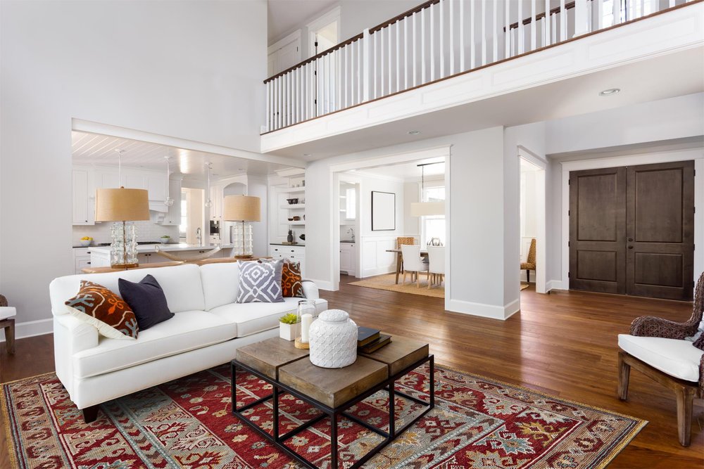 8' X 10' Blue and Red Wool Floral Hand Knotted Distressed Area Rug With Fringe