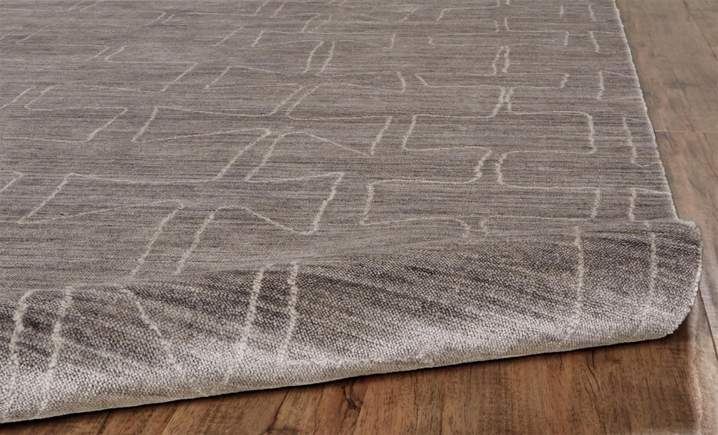 4' X 6' Gray Taupe And Ivory Abstract Hand Woven Area Rug