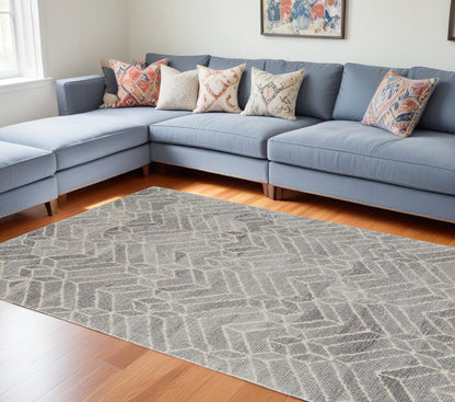 8' Gray and Ivory Round Wool Geometric Hand Tufted Area Rug