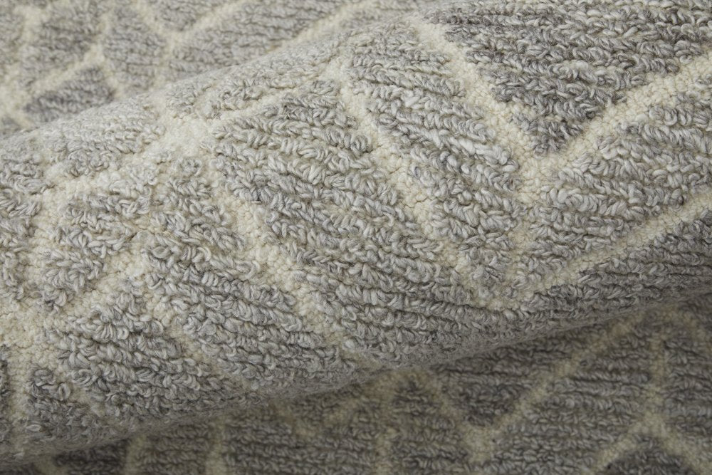 8' Gray and Ivory Round Wool Geometric Hand Tufted Area Rug