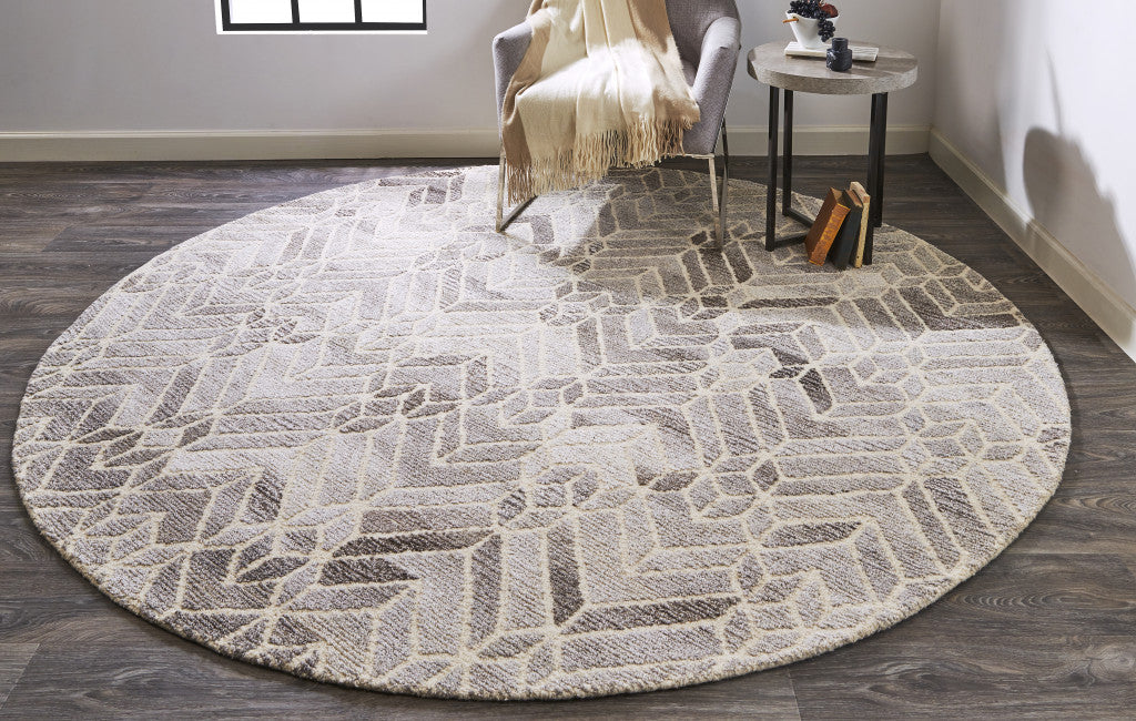 4' x 6' Gray and Ivory Wool Geometric Hand Tufted Area Rug