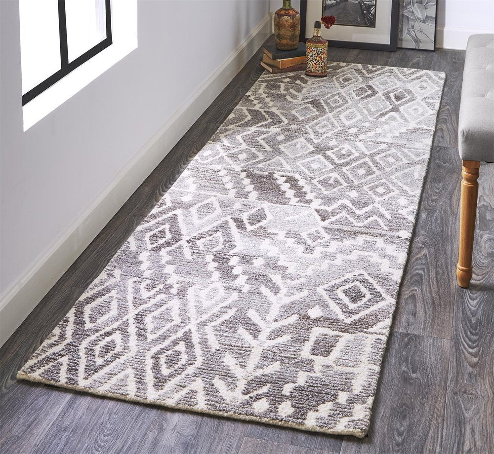 8' Gray And White Wool Abstract Hand Tufted Runner Rug