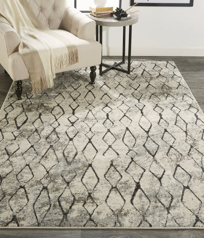 4' X 6' Gray And Ivory Geometric Area Rug