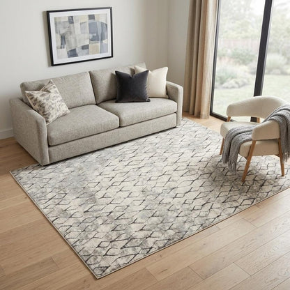 5' X 8' Gray And Ivory Geometric Area Rug
