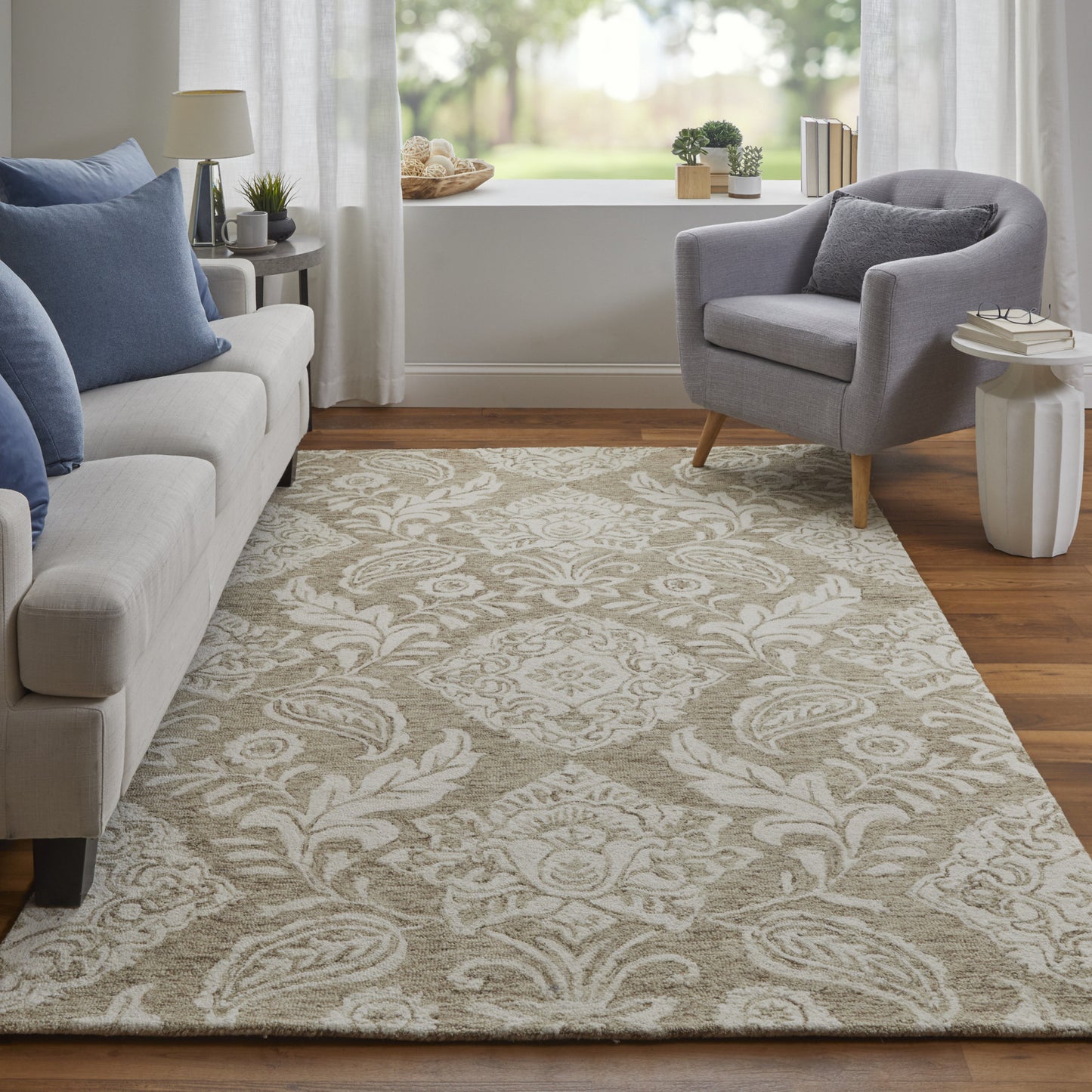 5' X 8' Blue And Ivory Wool Paisley Tufted Handmade Stain Resistant Area Rug