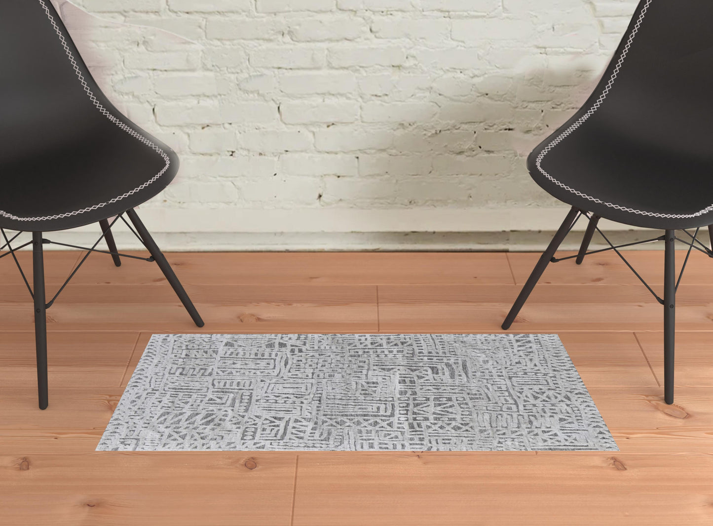 4' X 6' Gray And Silver Geometric Stain Resistant Area Rug