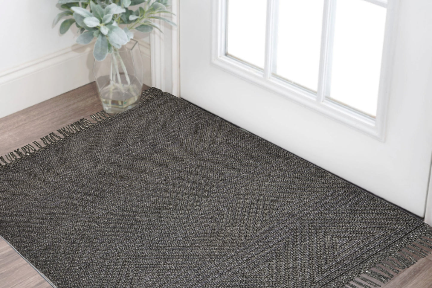 5' X 8' Gray Wool Geometric Hand Woven Area Rug With Fringe