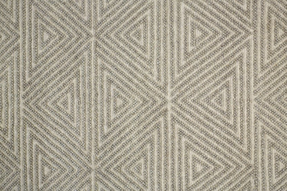 8' X 10' Gray Wool Geometric Hand Woven Area Rug With Fringe