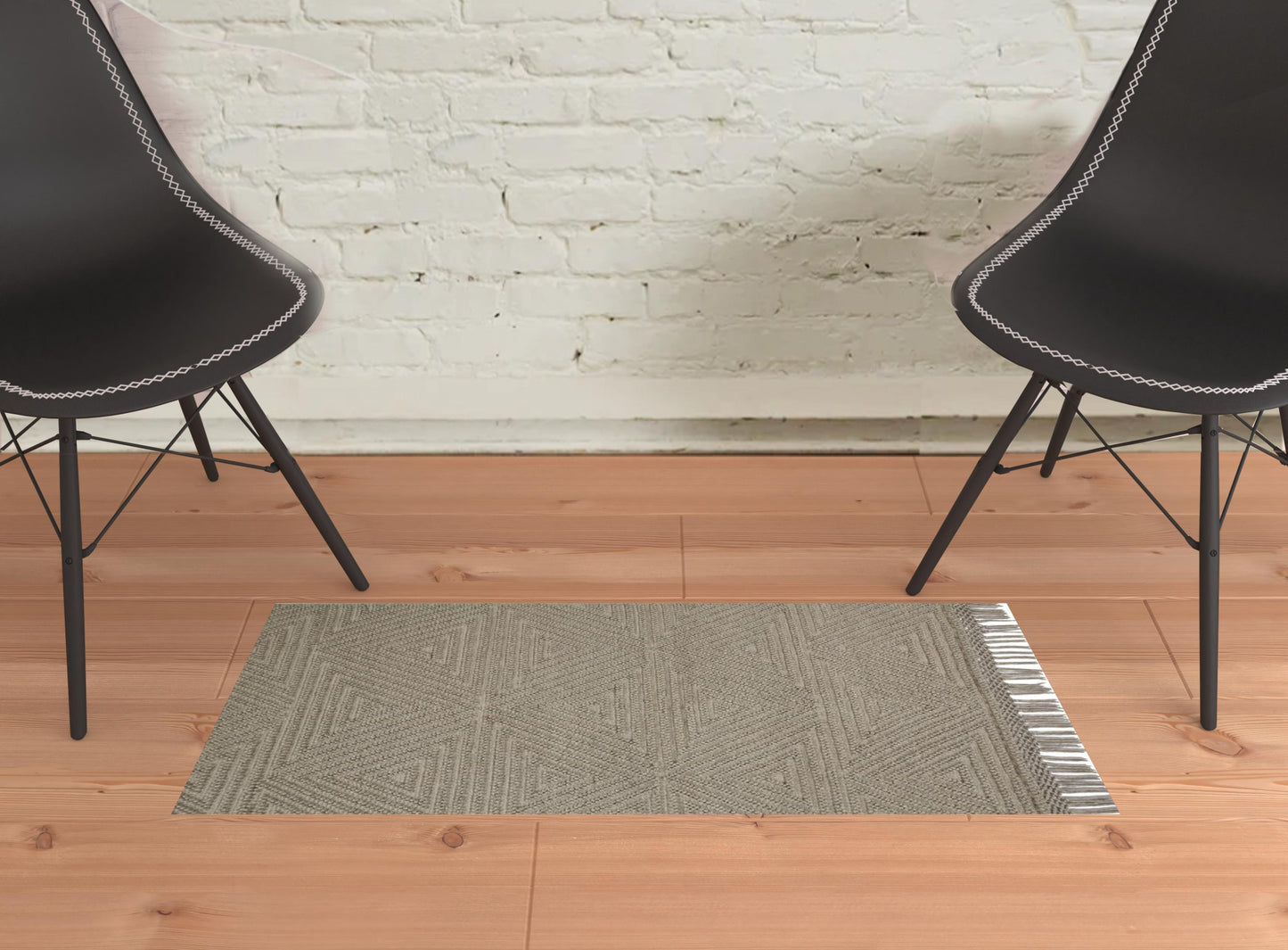 5' X 8' Gray Wool Geometric Hand Woven Area Rug With Fringe