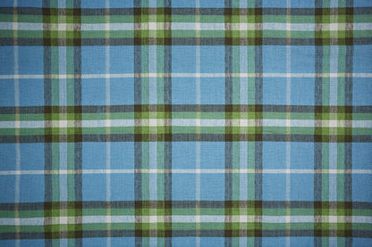 8' X 10' Blue and White Abstract Hand Woven Area Rug