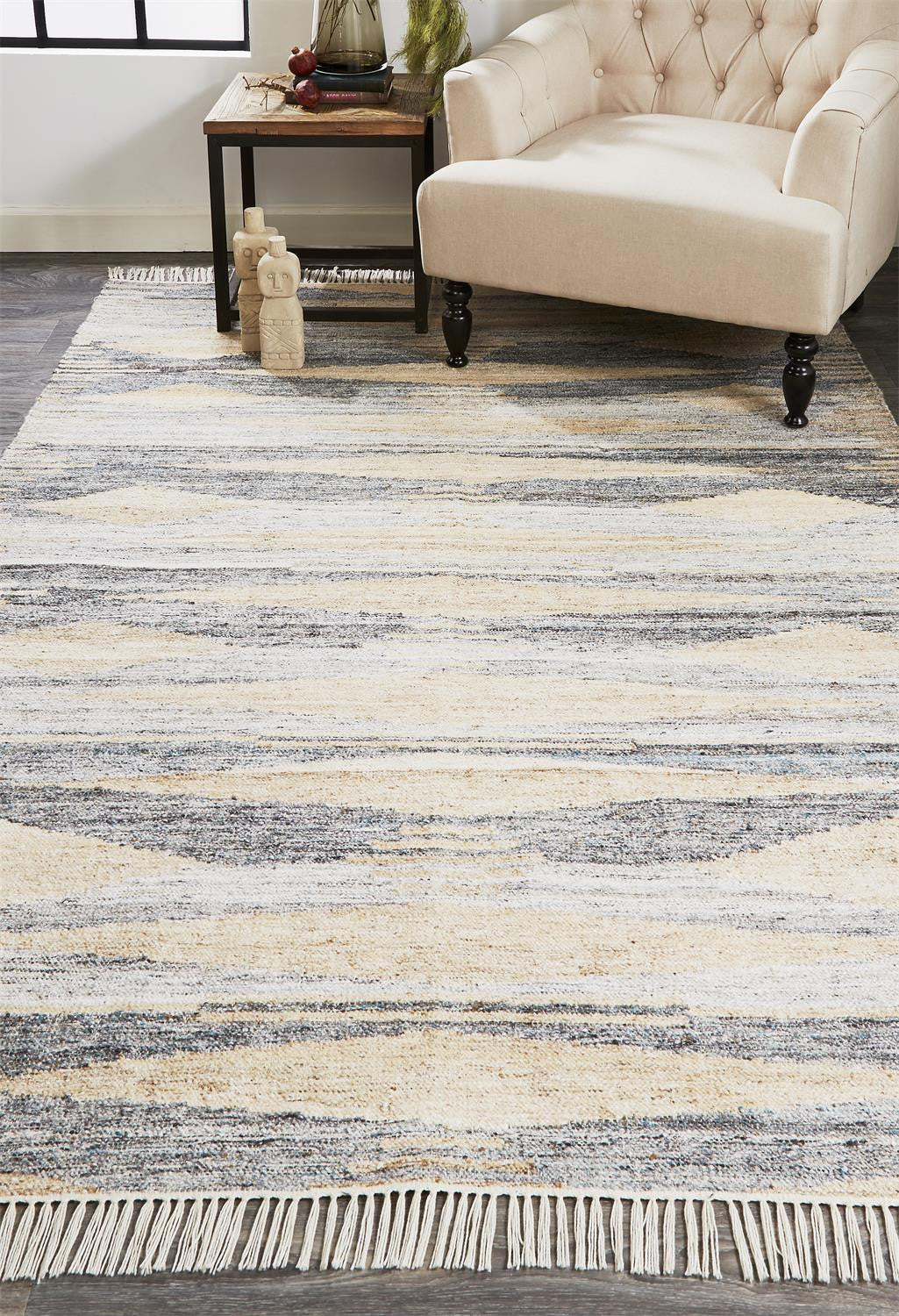 5' X 8' Gray Tan And Silver Abstract Hand Woven Stain Resistant Area Rug With Fringe