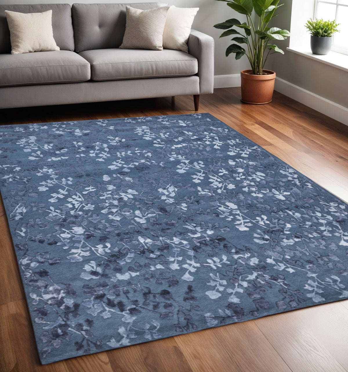 5' X 8' Blue Wool Floral Hand Tufted Area Rug