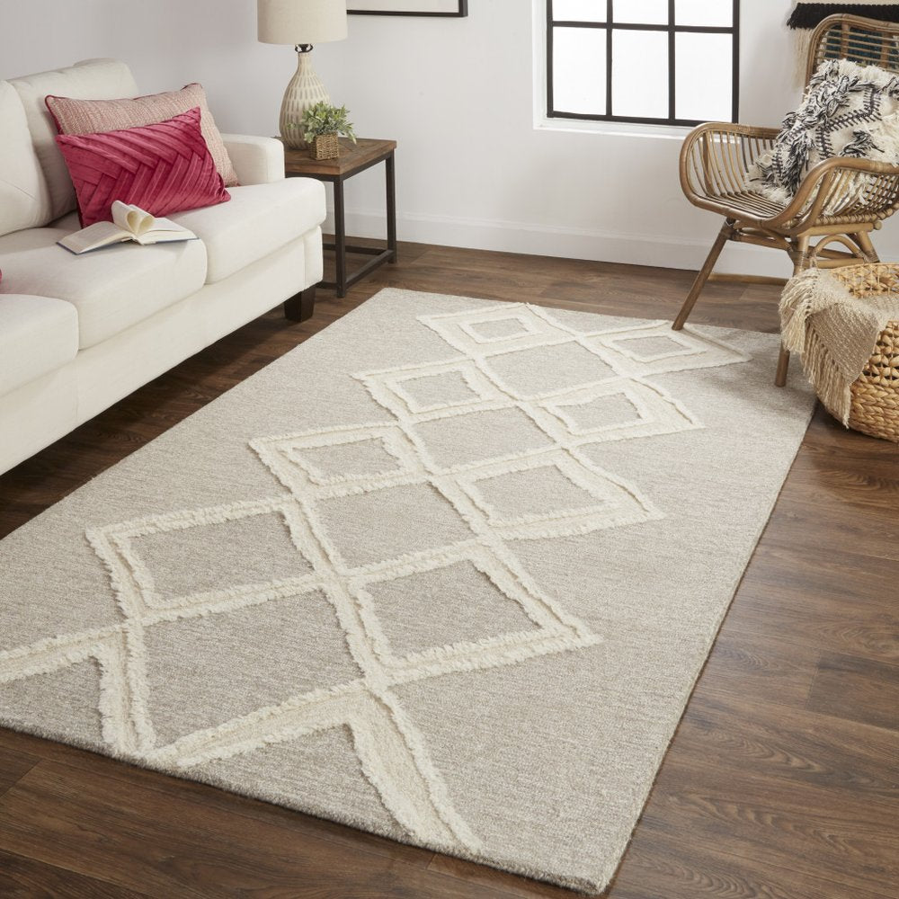 4' X 6' Gray And Ivory Wool Geometric Tufted Handmade Stain Resistant Area Rug