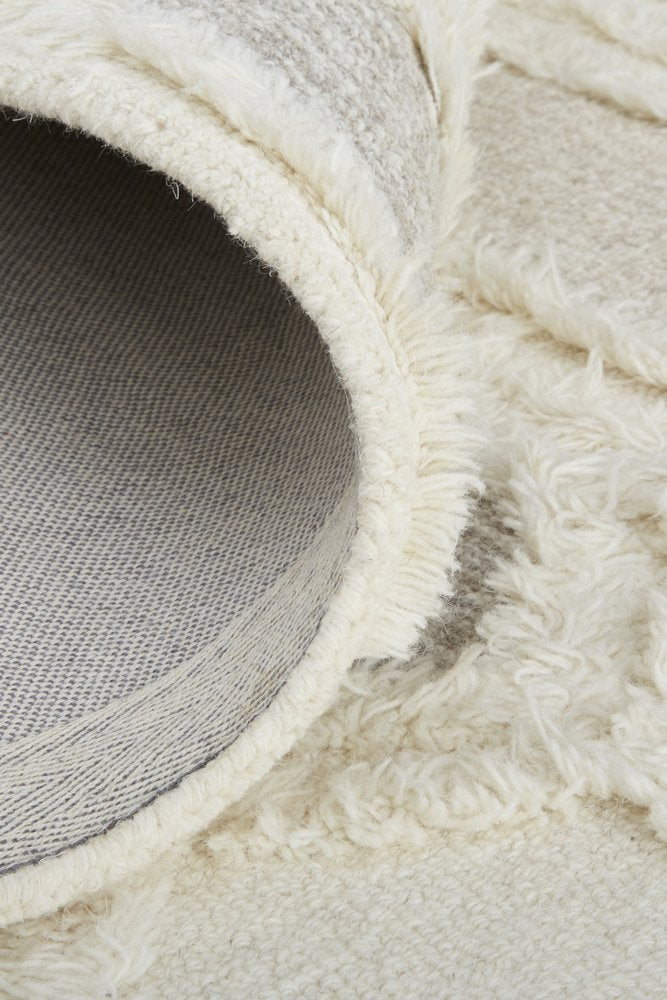8' X 10' Gray and Ivory Wool Geometric Hand Tufted Area Rug