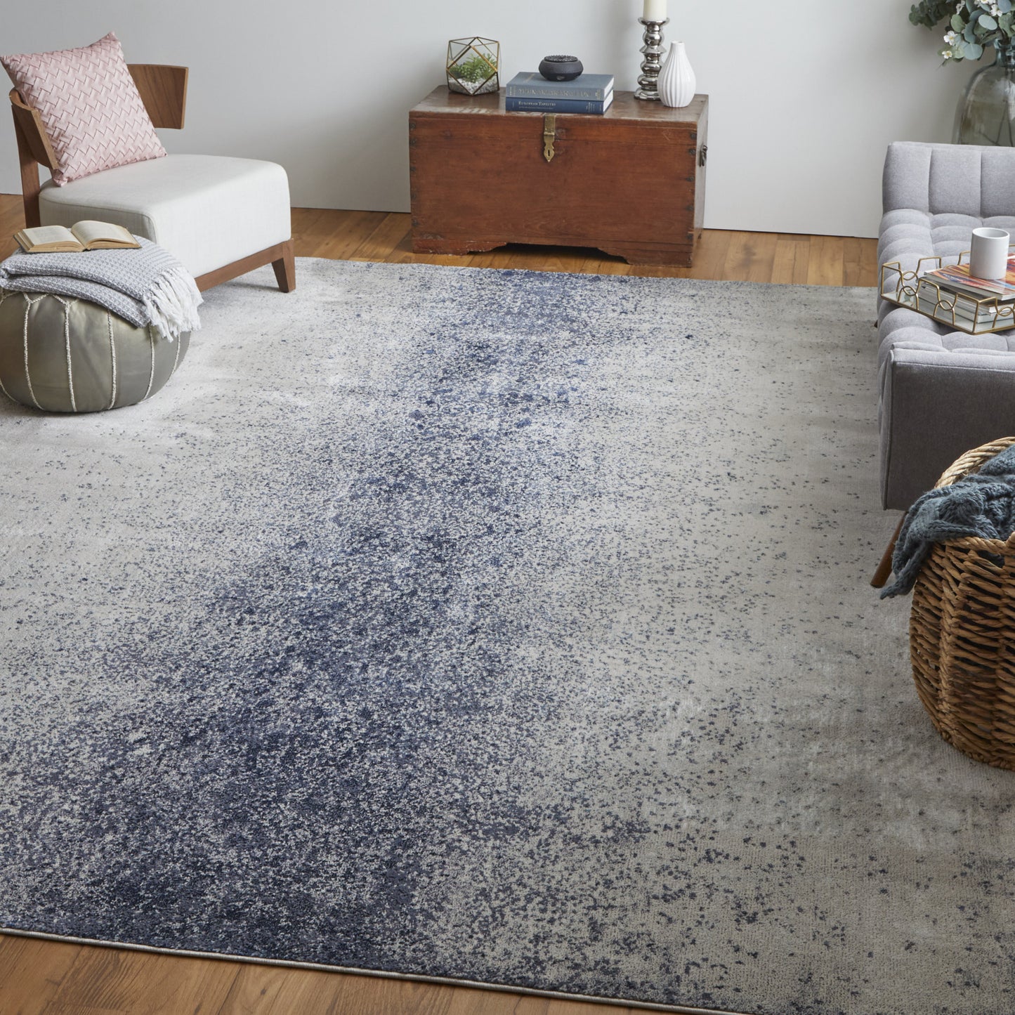 8' x 10' Gray Abstract Area Rug