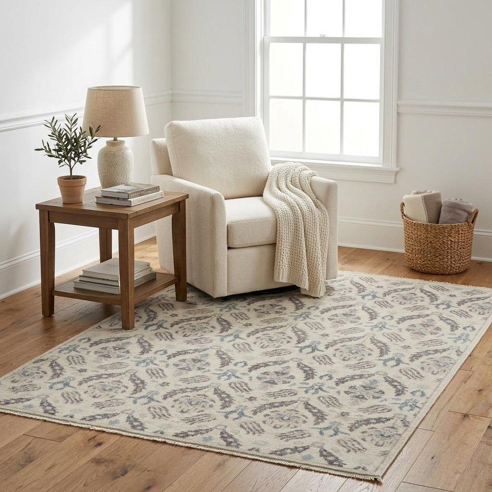 5' X 8' Gray and Ivory Wool Floral Hand Knotted Area Rug