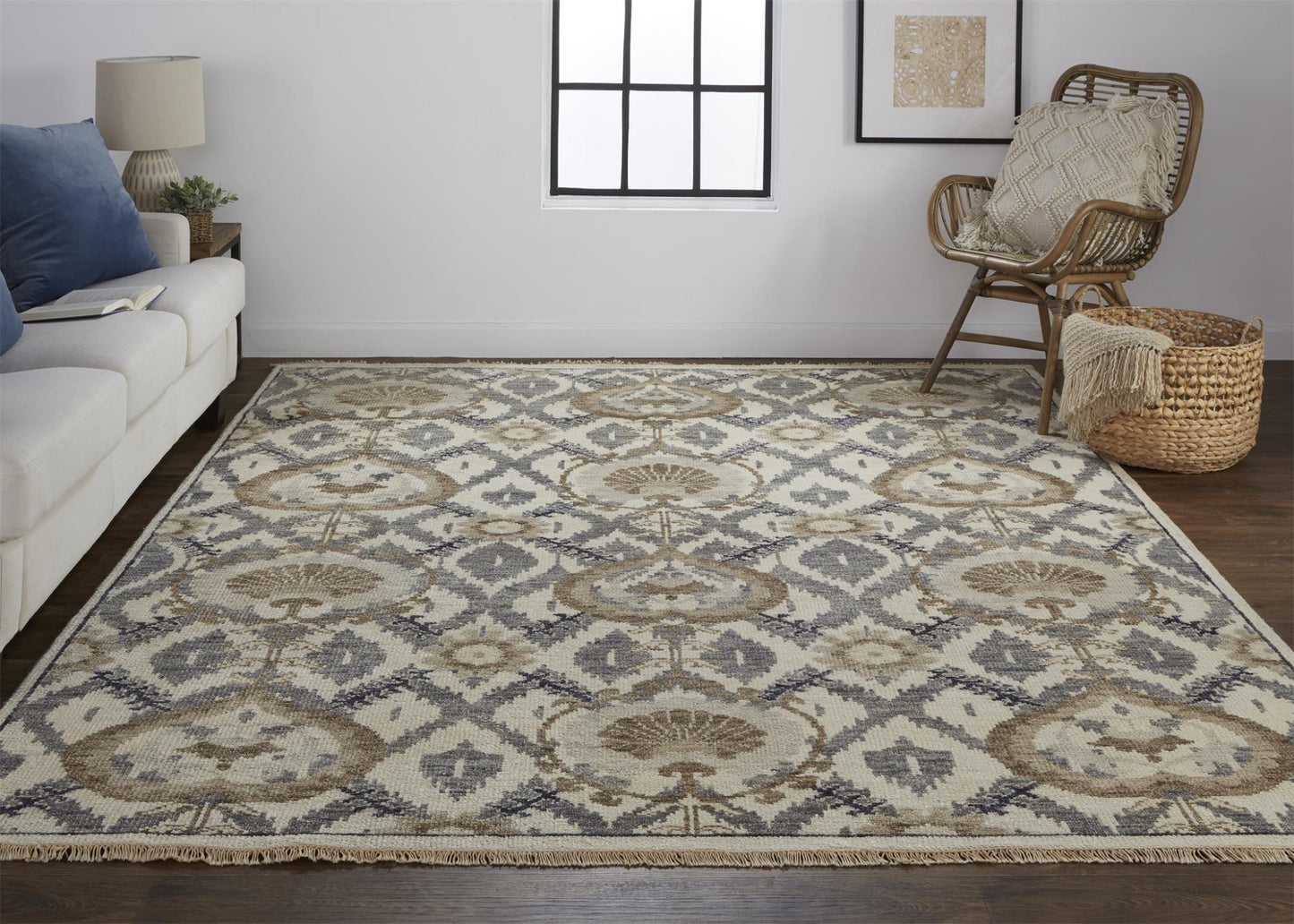 8' X 10' Ivory Gray And Taupe Wool Floral Hand Knotted Stain Resistant Area Rug