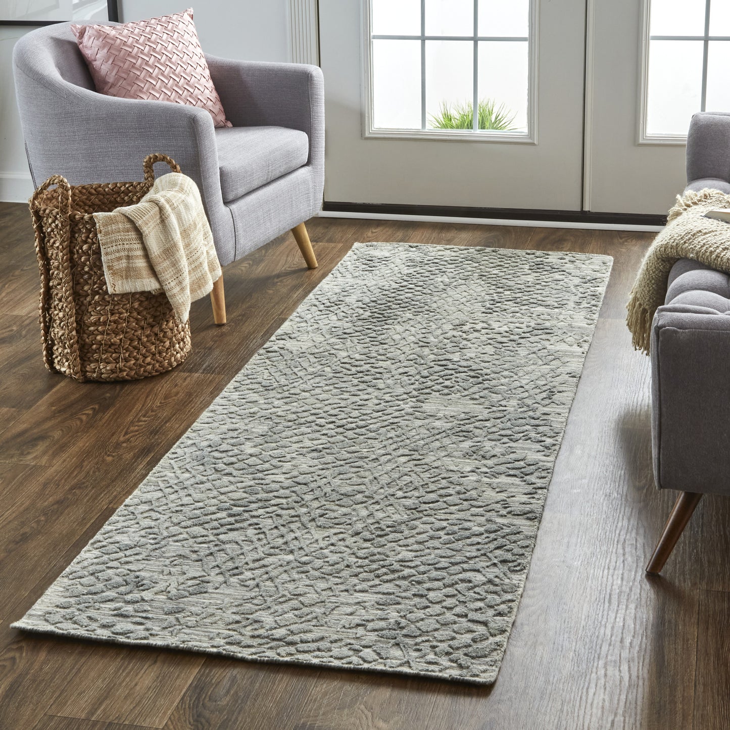 5' X 8' Gray Abstract Hand Woven Area Rug