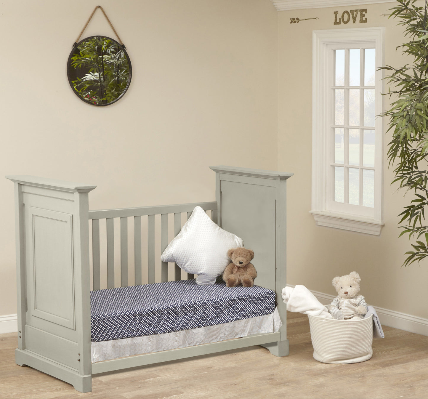 Gray Solid and Manufactured Wood Standard Three In One Convertible Crib