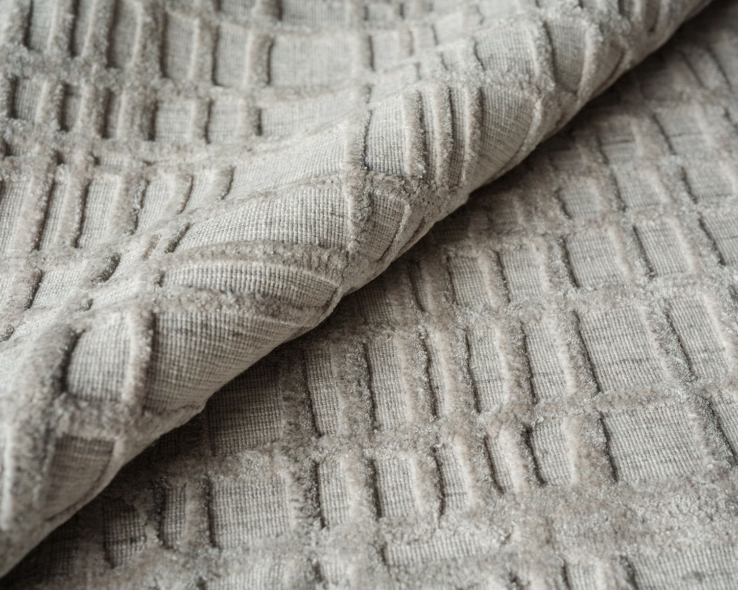 EXQUISITE RUGS OUTLET  Crescendo Indoor Hand Loomed    - 5325-2'X3'