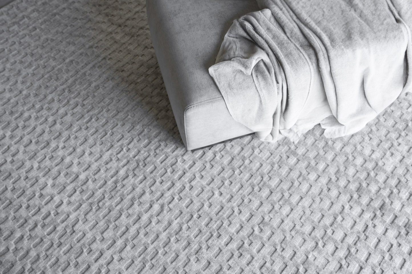 EXQUISITE RUGS   Monroe Silk Indoor Hand Loomed    - 5625-6'X9'