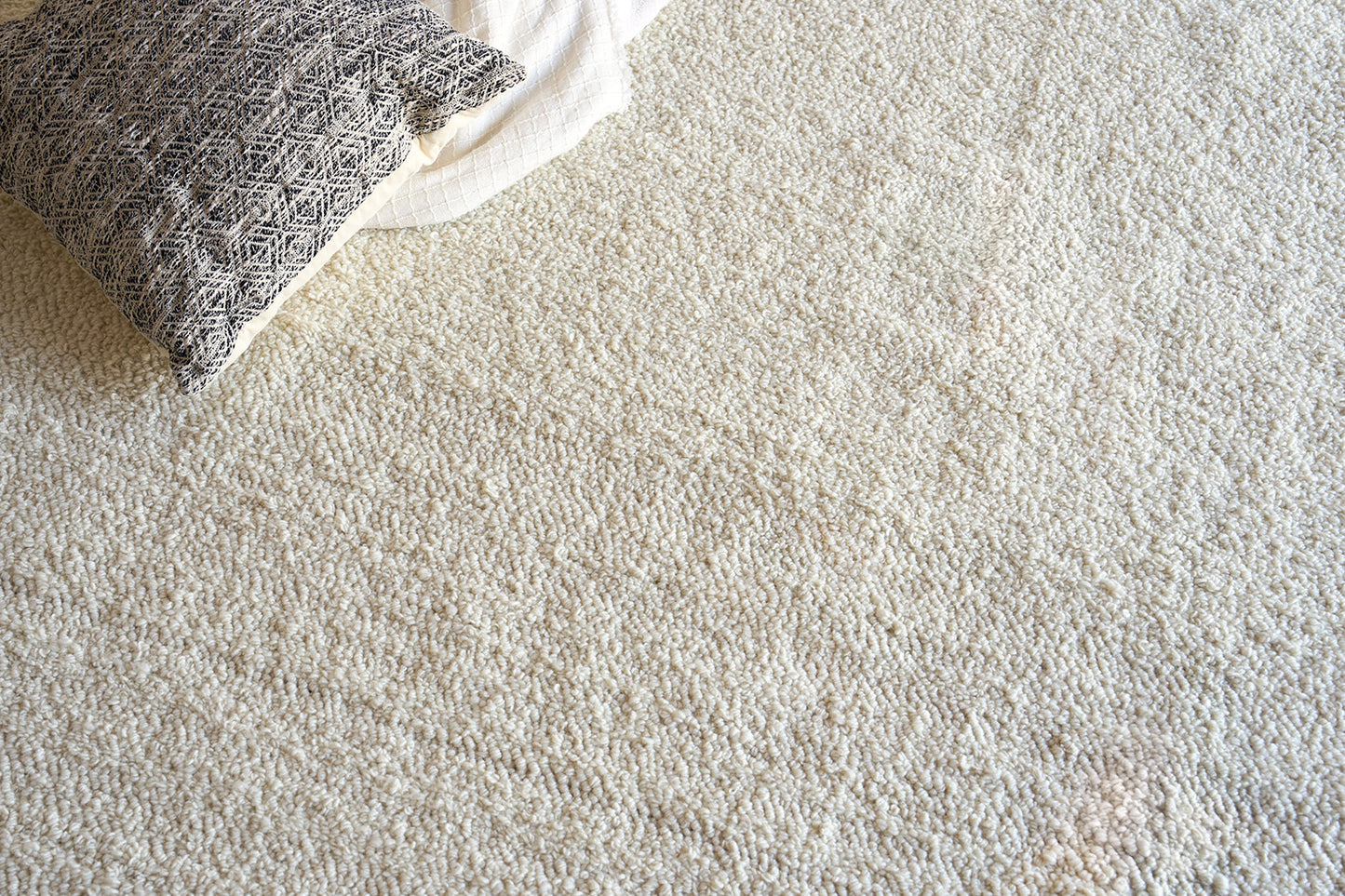 EXQUISITE RUGS   Ferretti Indoor Hand Loomed    - 5753-2'X3'