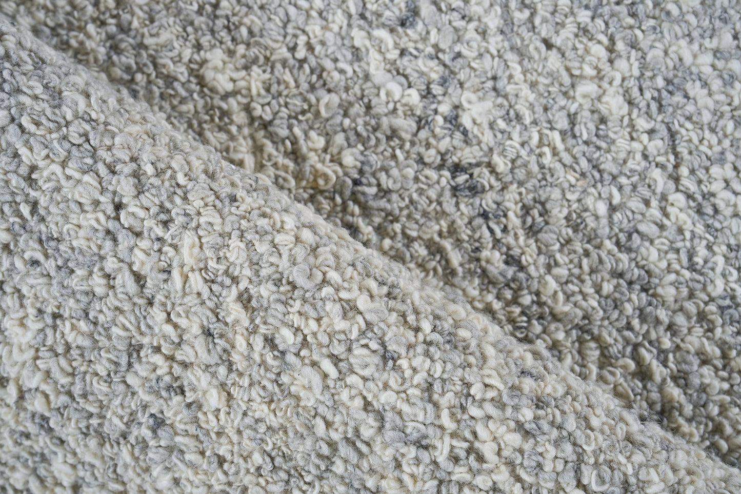 EXQUISITE RUGS   Ferretti Indoor Hand Loomed    - 5755-2'X3'