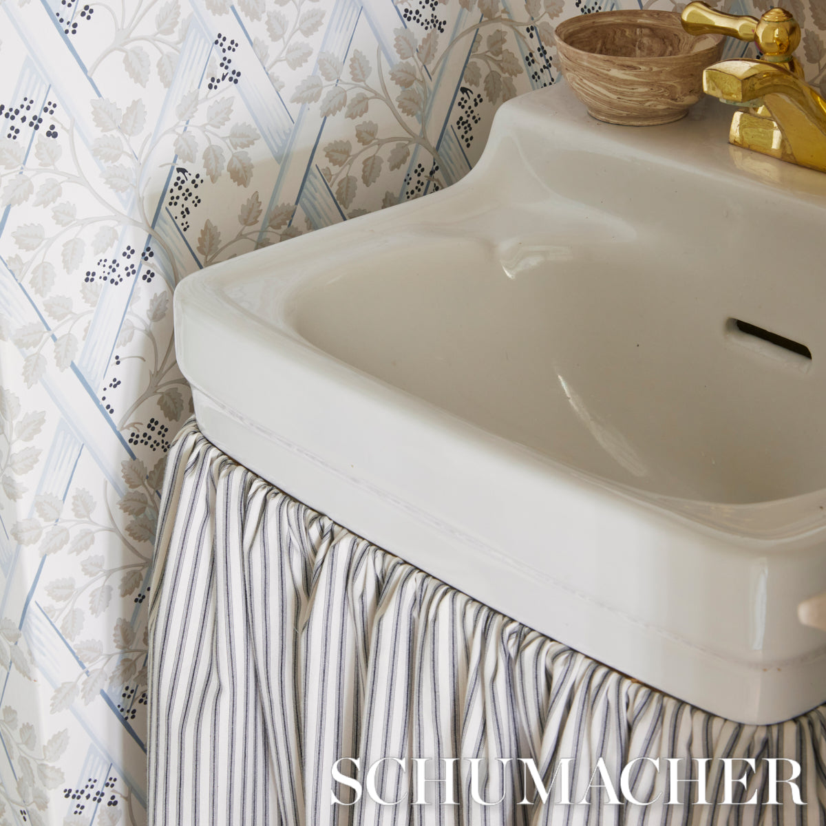 SCHUMACHER  NEW TRADITIONAL WELLFLEET TICKING STRIPE PATTERN WOVEN PATTERN WOVEN BLACK   - 60077