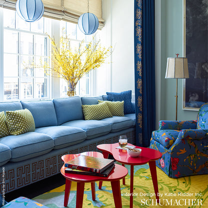 SCHUMACHER  ESSENTIALS: SMALL-SCALE UPHOLSTERY BETWIXT PATTERNED WOVENS PATTERNED WOVENS GRASS/IVORY   - 62614