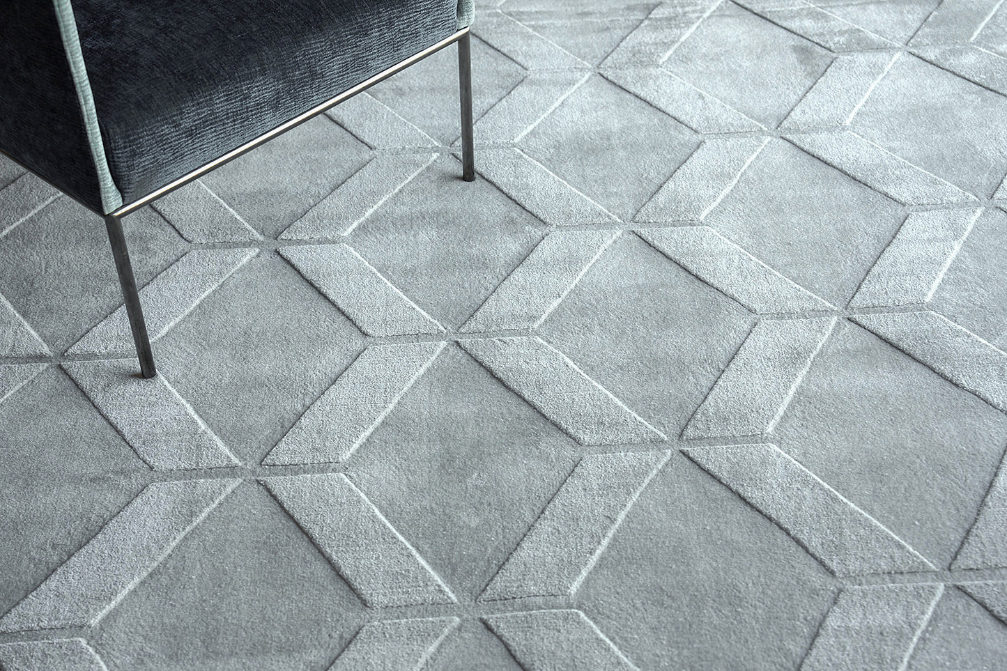 EXQUISITE RUGS   Brunello Modern Indoor Hand Loomed    - 6736-2'X3'