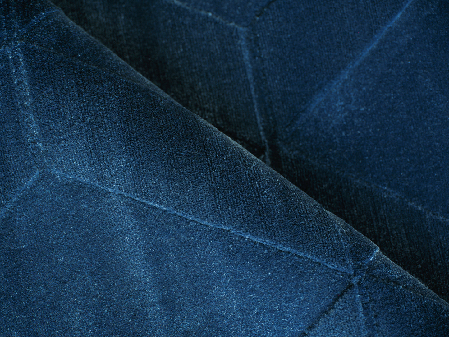 EXQUISITE RUGS   Brunello Modern Indoor Hand Loomed    - 6737-2'X3'