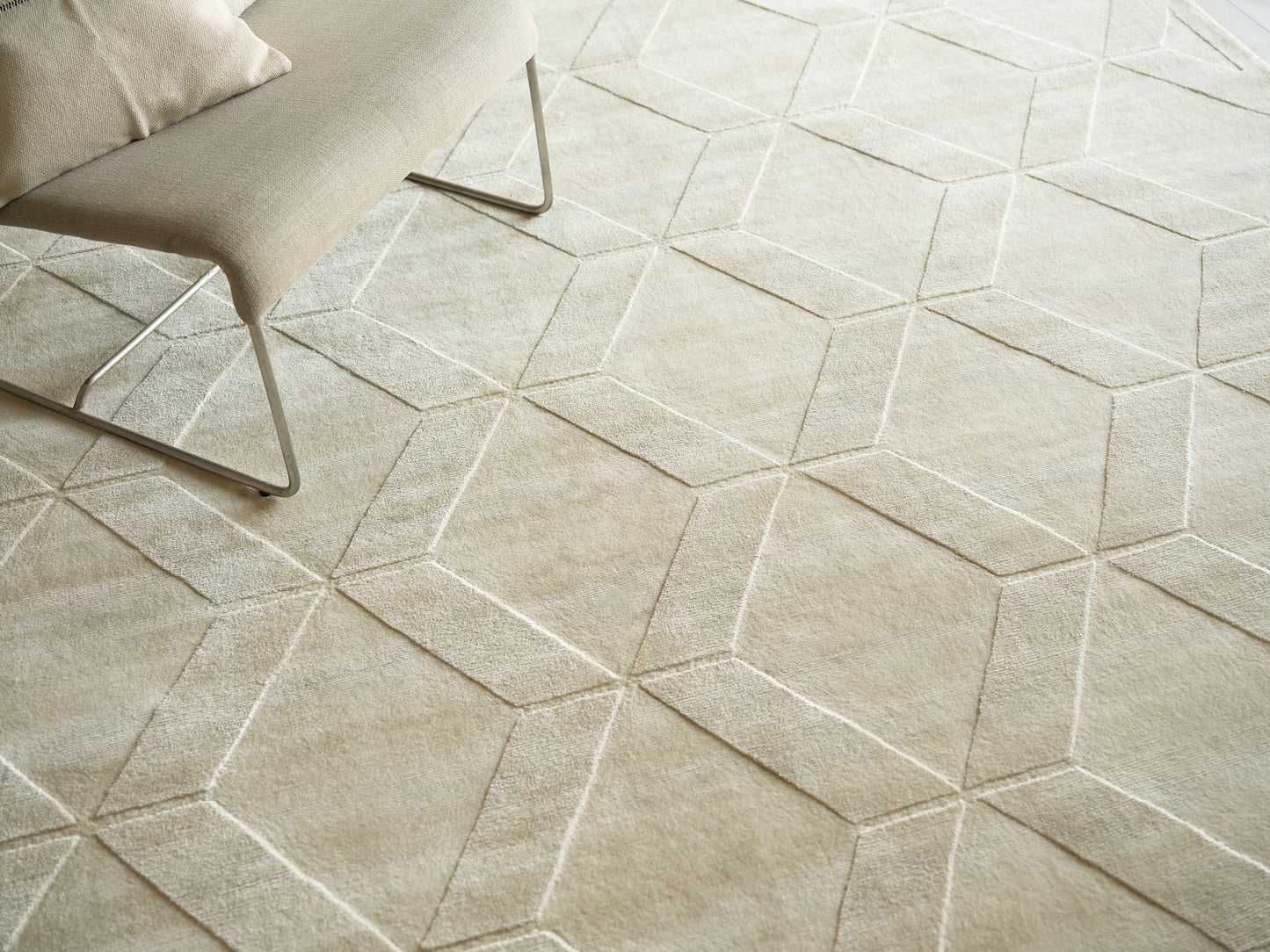 EXQUISITE RUGS   Brunello Modern Indoor Hand Loomed    - 6739-6'X9'