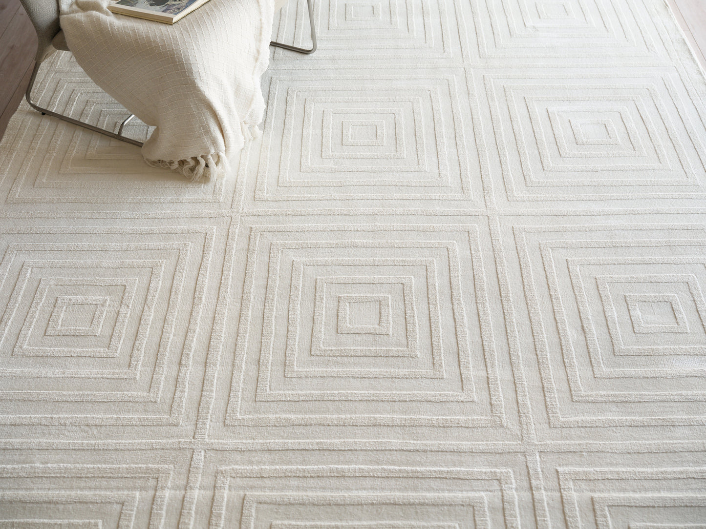 EXQUISITE RUGS   Tovello Modern Indoor Hand Loomed    - 6746-6'X9'