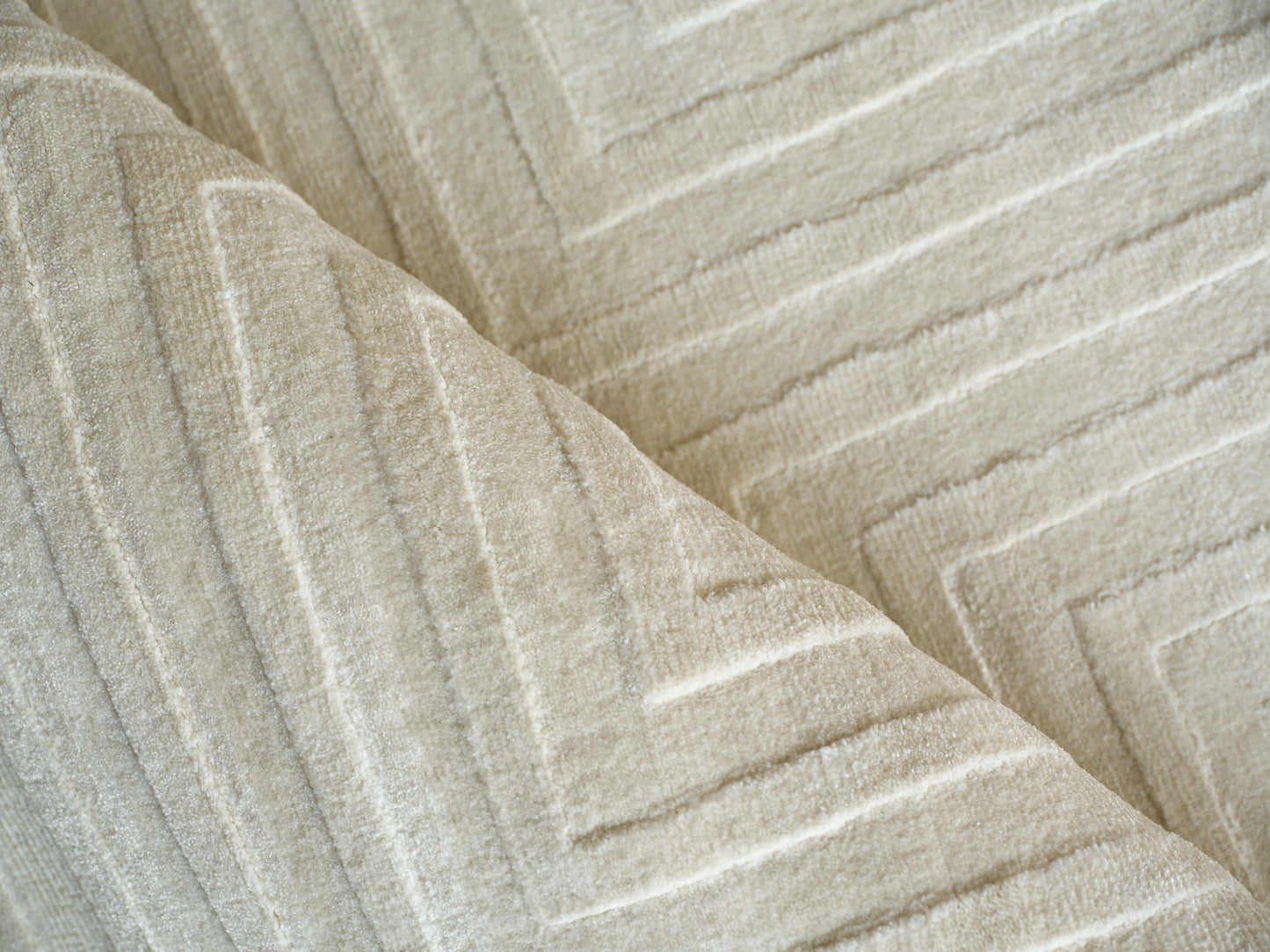 EXQUISITE RUGS   Tovello Modern Indoor Hand Loomed    - 6750-4'x5'