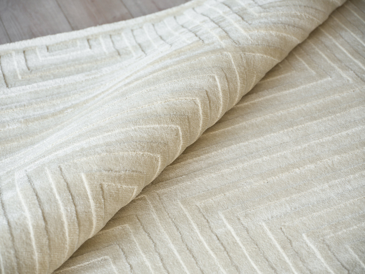 EXQUISITE RUGS   Tovello Modern Indoor Hand Loomed    - 6750-6'X9'