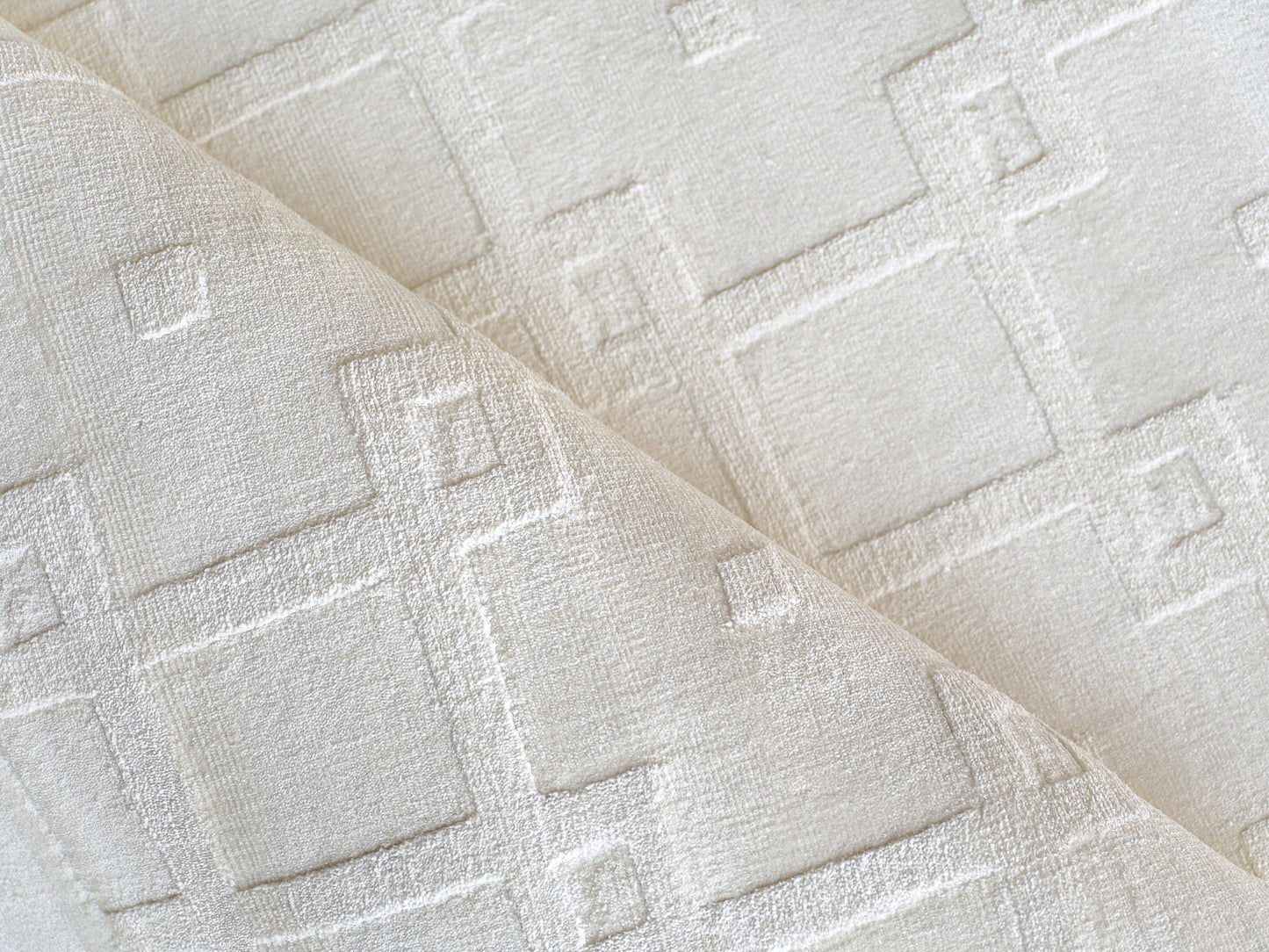 EXQUISITE RUGS   Camora Modern Indoor Hand Loomed    - 6752-2'X3'