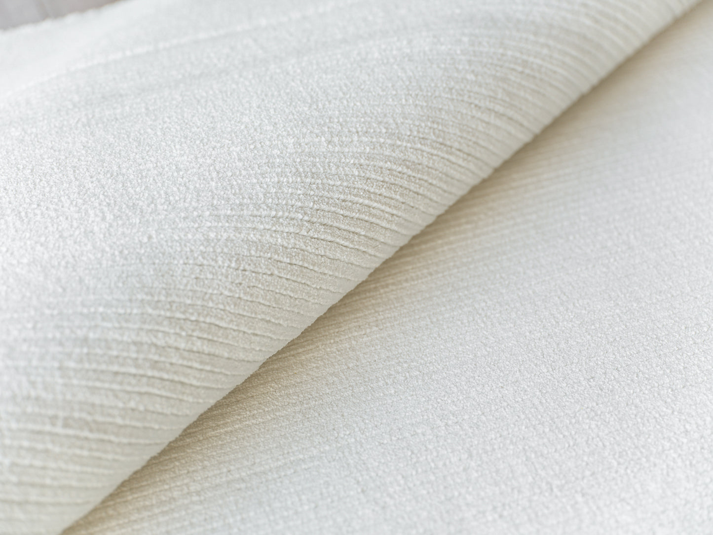 EXQUISITE RUGS   Pavia Modern Indoor Hand Loomed    - 6757-6'X9'